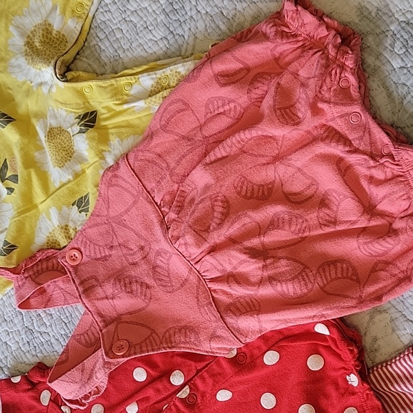 Carters Bundle - Picture 3 of 5